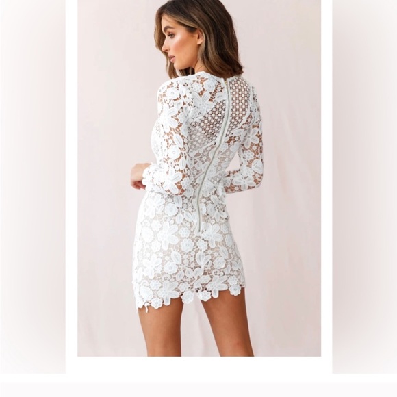 Selfie Leslie White Floral Lace Dress - Picture 2 of 4